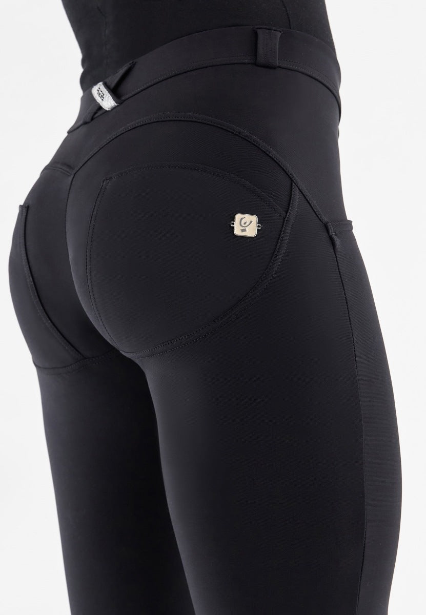 WRUPパンツ