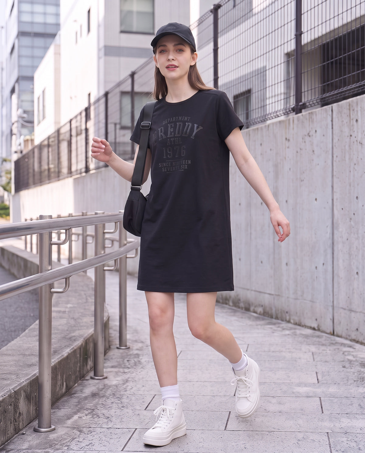 URBAN COLLEGE ATHLEISURE OUTFIT EST.2019-2024