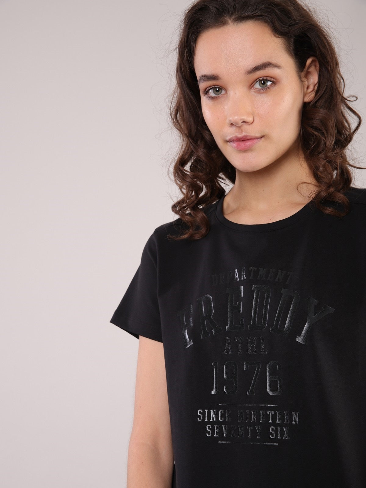URBAN COLLEGE ATHLEISURE OUTFIT EST.2019-2024