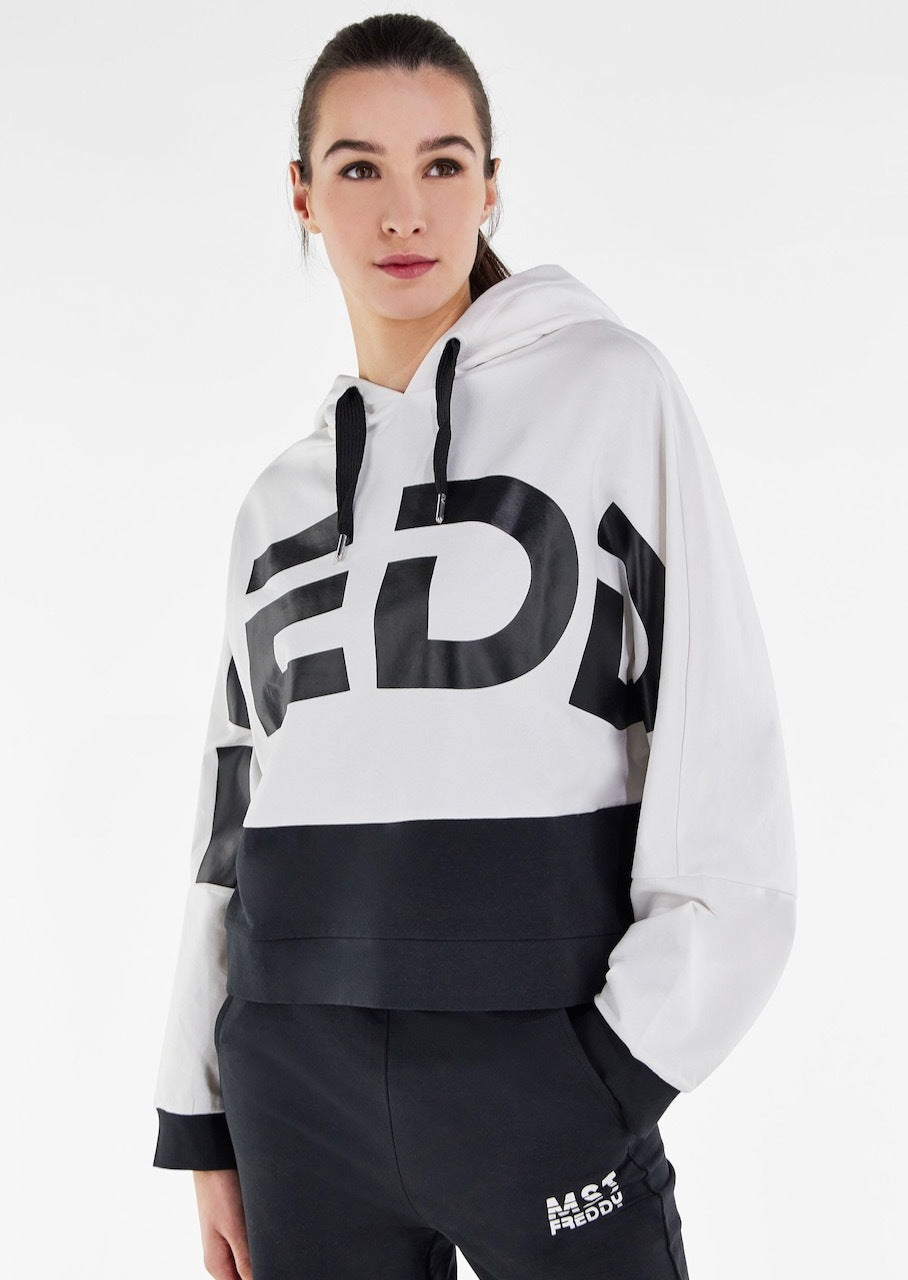 BOLD & SHAPE EST.2022-2025