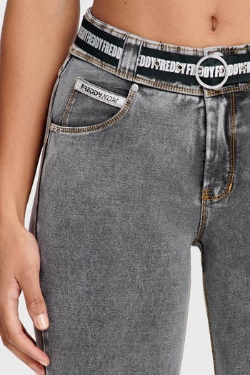 URBAN MONOCHROME LOOK EST.2023