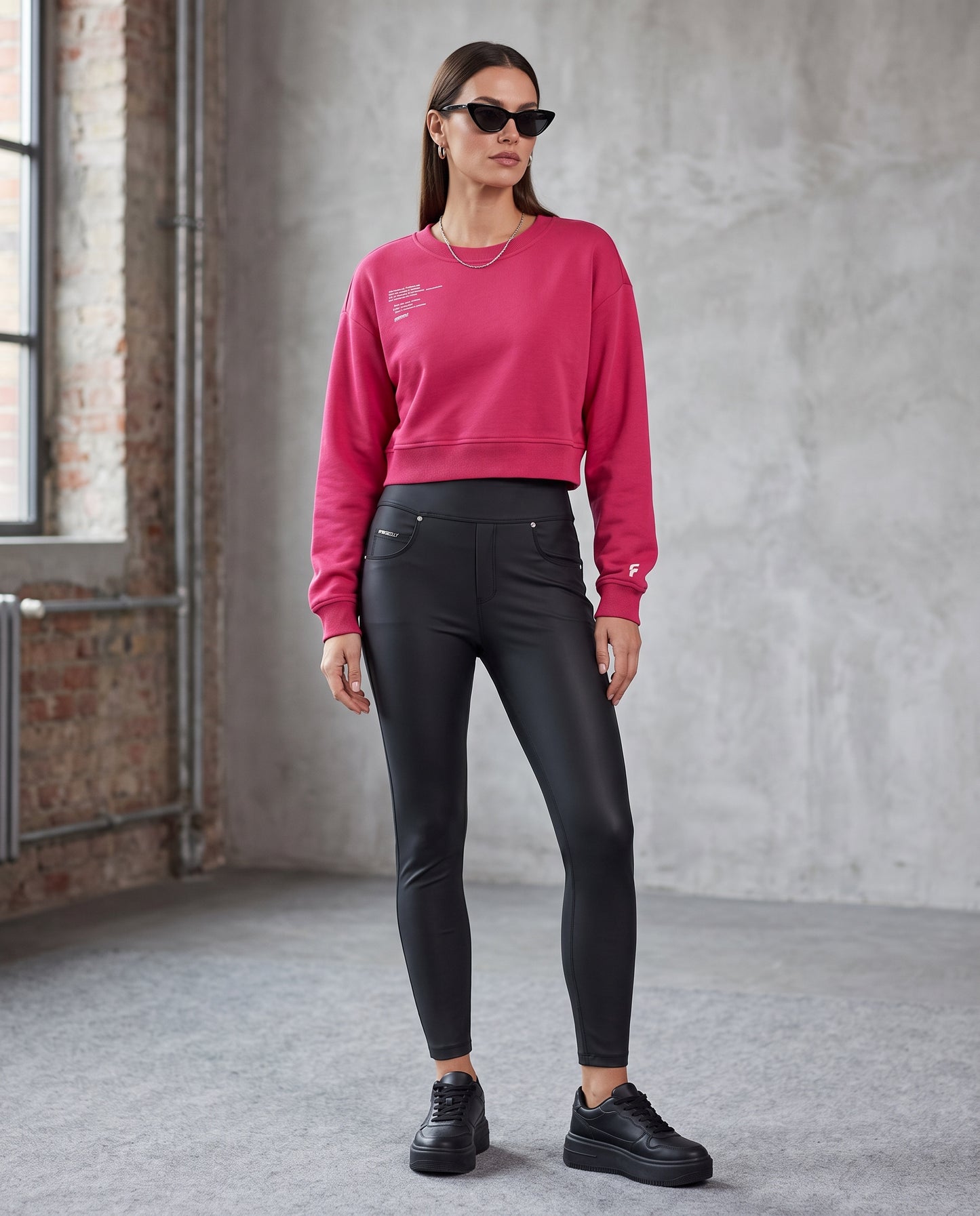 CHIC PINK EDGE LOOK EST.2023-2024