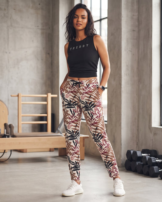 BOTANICAL ATHLEISURE CHIC EST.2023-2025