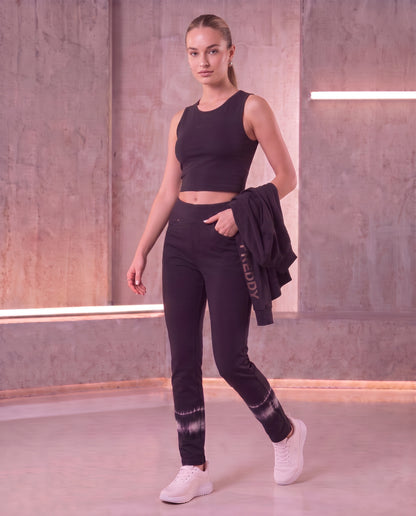 LUXE BLACK : STUDS & TIEDYE EST.2024-2025