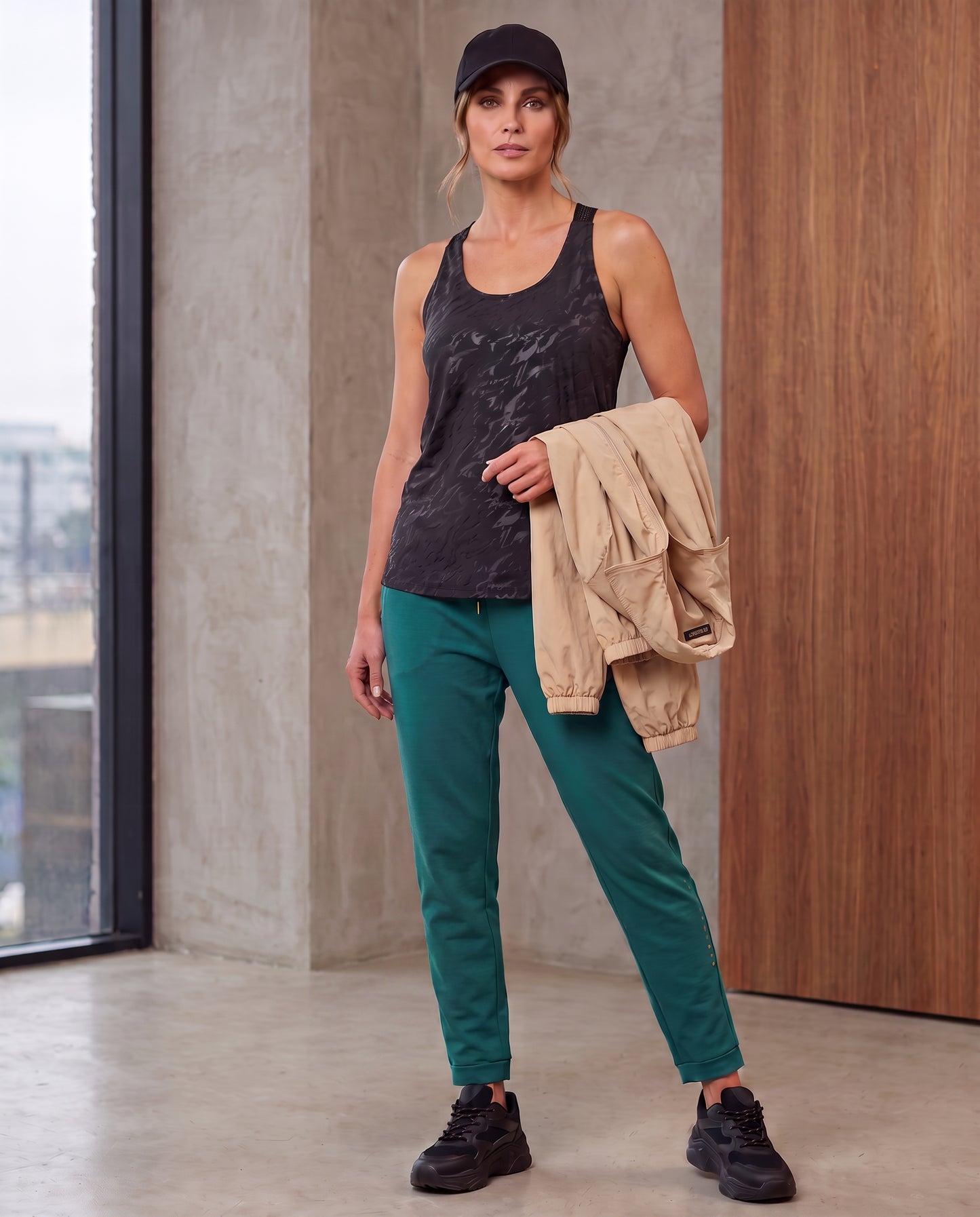 EARTH COLOR PERFORMANCE LOOK EST.2022-2025