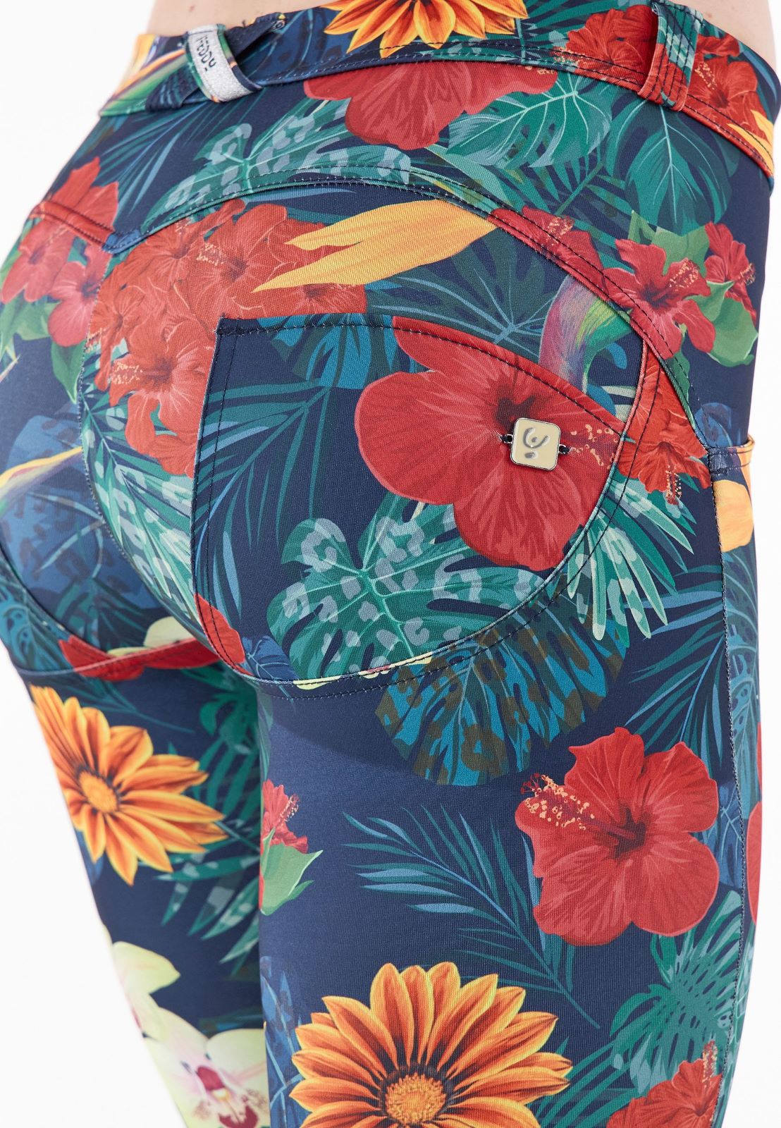 TROPICAL ROCK STYLE EST.2016-2019