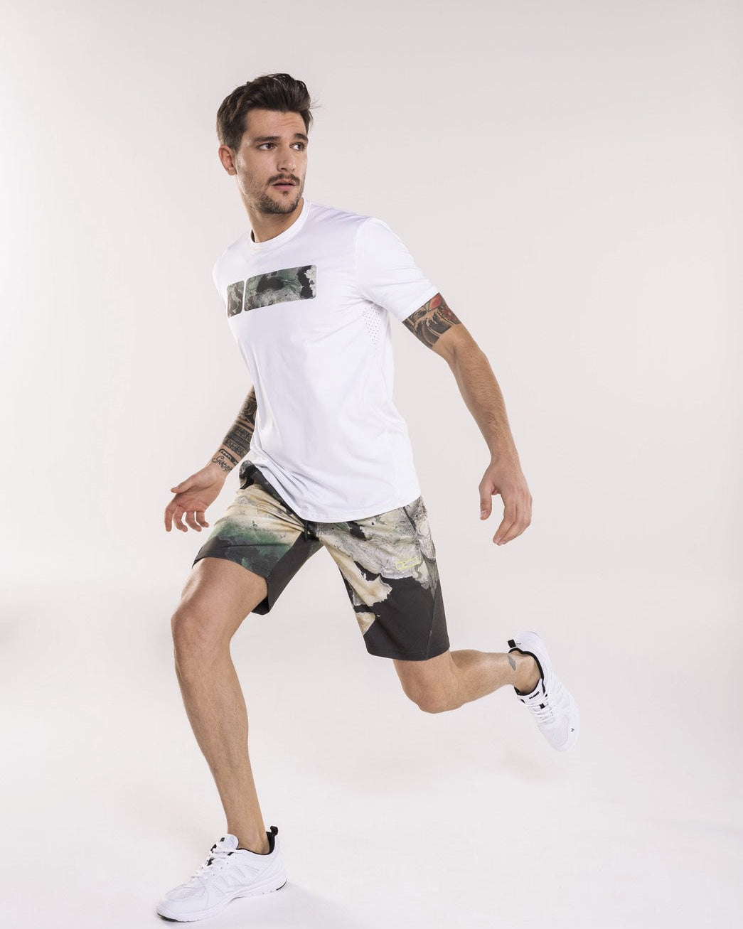 半袖Tシャツ